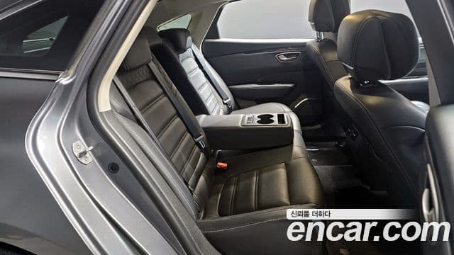 Renault Korea(Samsung) SM6 2.0 LPe RE (для людей с инвалидностью), 2019 13