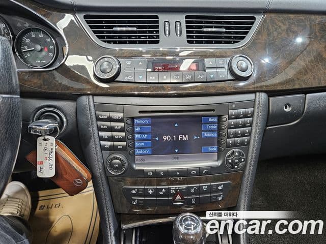 Mercedes-Benz CLS-класс W219 CLS350, 2006 14