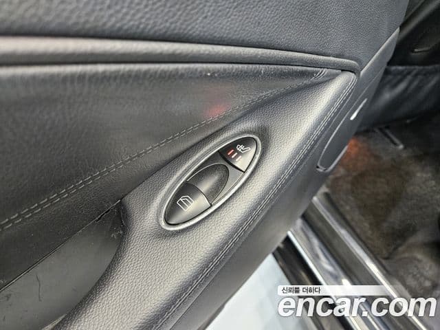 Mercedes-Benz CLS-класс W219 CLS350, 2006 17