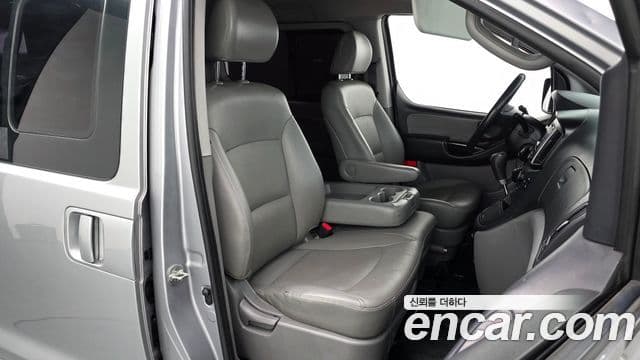 Hyundai Grand Starex Smart, 2017 10