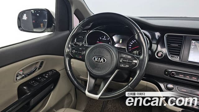 Kia All New Carnival Noblesse, 2017 13