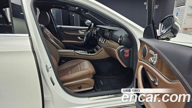 Mercedes-Benz E-класс W213 Exclusive, 2022 11