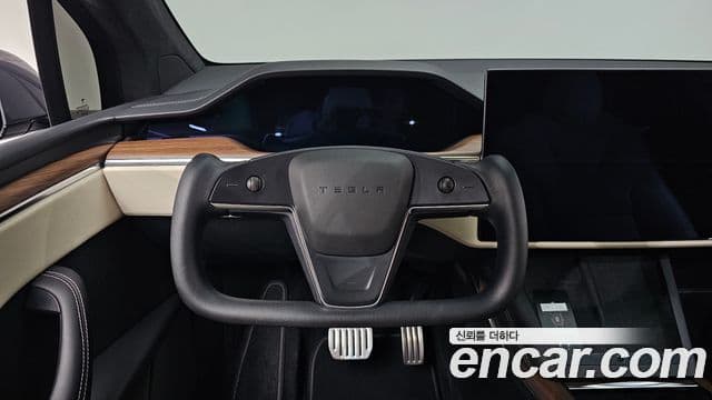 Tesla модель X, 2023 13