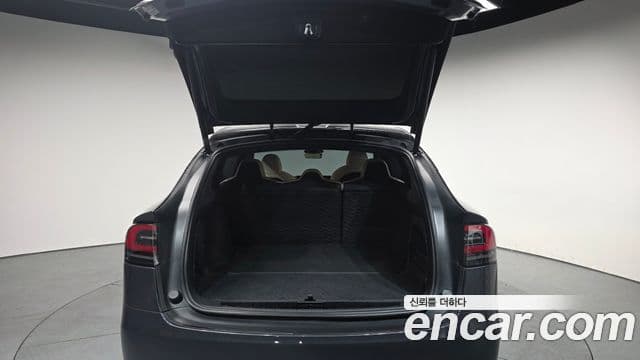 Tesla модель X, 2023 20