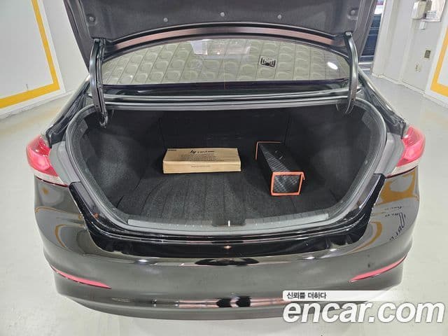 Hyundai Avante AD 1.6 GDI Smart, 2017 18