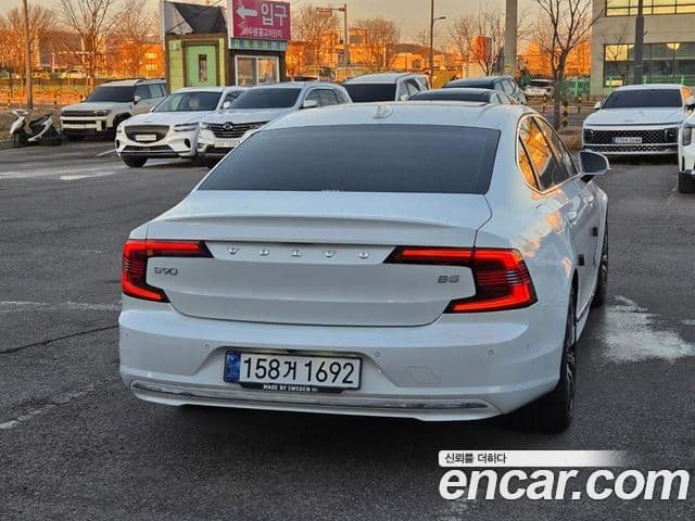 Volvo S90 B5 Ultimate Bright, 2024 3
