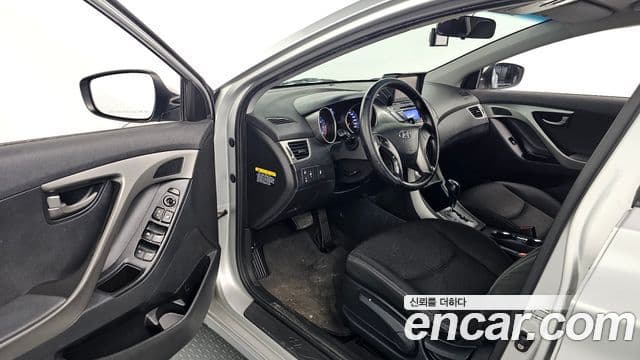 Hyundai Avante MD M16 GDI Smart, 2013 12