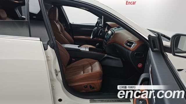 Maserati 기블리 3세대, 2017 11