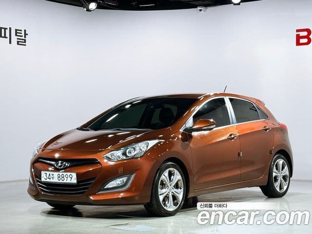 Hyundai i30(новый кузов / новое поколение) дизель 1.6 VGT Unique, 2012 1