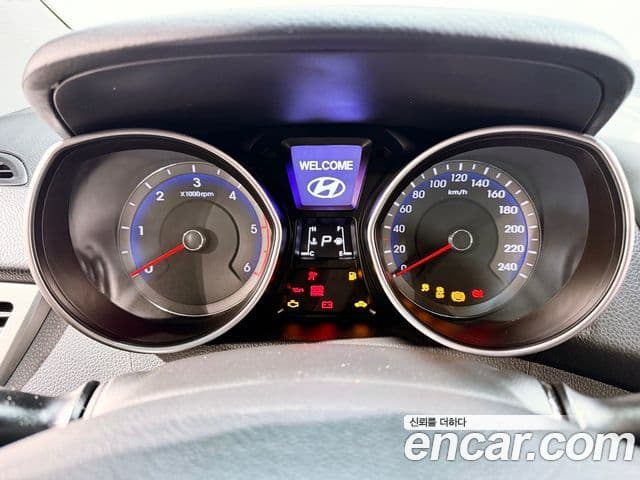 Hyundai i30(новый кузов / новое поколение) дизель 1.6 VGT Unique, 2012 7