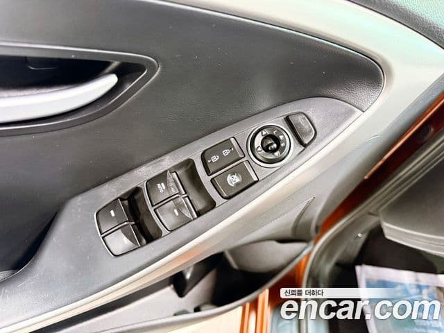 Hyundai i30(новый кузов / новое поколение) дизель 1.6 VGT Unique, 2012 9