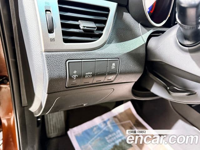 Hyundai i30(новый кузов / новое поколение) дизель 1.6 VGT Unique, 2012 10