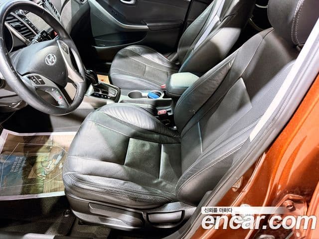 Hyundai i30(новый кузов / новое поколение) дизель 1.6 VGT Unique, 2012 18