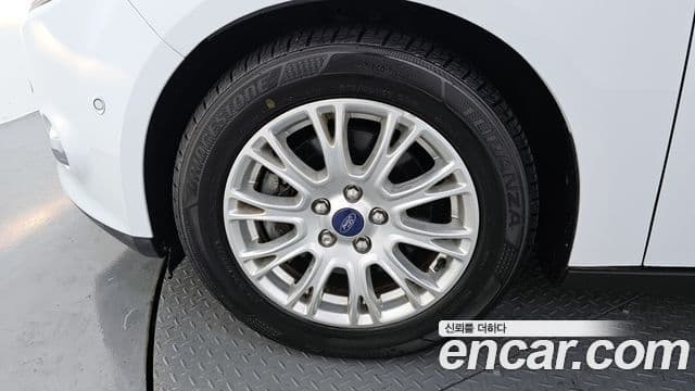 Ford 포커스 3세대, 2015 все фото