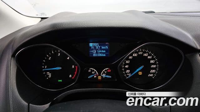 Ford 포커스 3세대, 2015 8