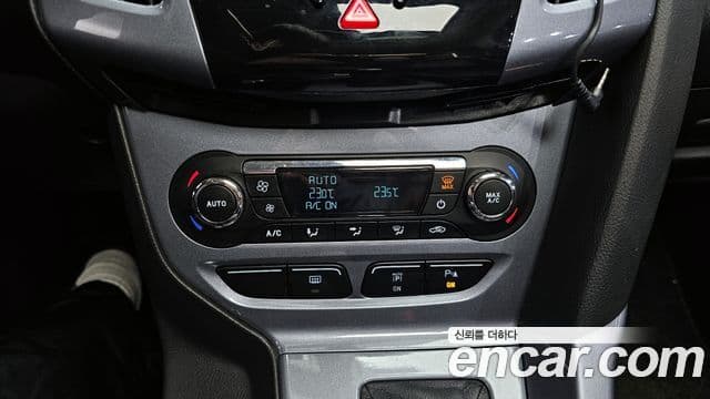 Ford 포커스 3세대, 2015 19