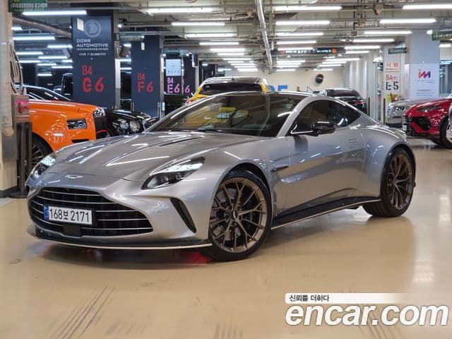 Aston Martin 밴티지 2세대 4.0 V8 купе, 2025 2