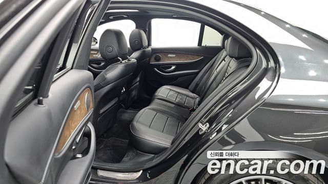 Mercedes-Benz E-класс W213 Exclusive, 2021 12