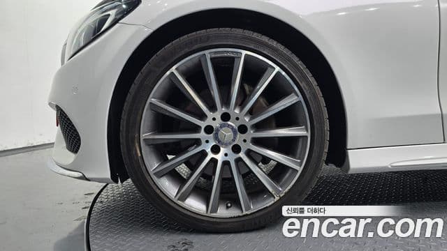 Mercedes-Benz C-класс W205 C200 кабриолет, 2017 все фото