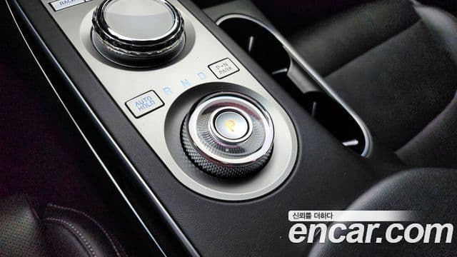 Genesis GV70, 2022 9