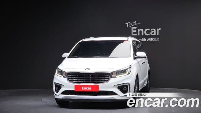 Kia The / новый New Carnival Luxury, 2019 3