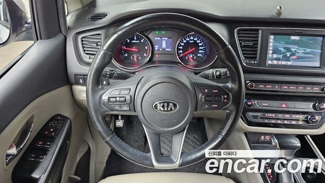 Kia The / новый New Carnival Luxury, 2019 13