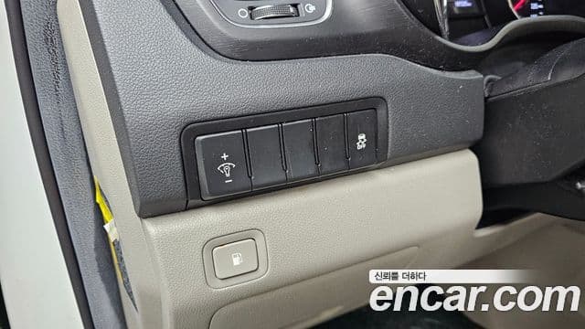 Kia The / новый New Carnival Luxury, 2019 15