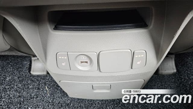 Kia The / новый New Carnival Luxury, 2019 19