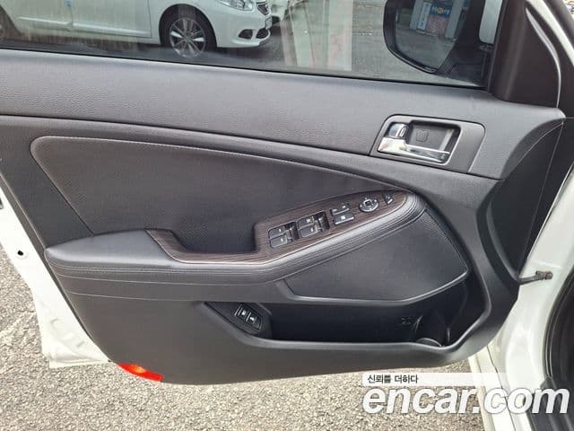 Kia K5 Luxury, 2013 11