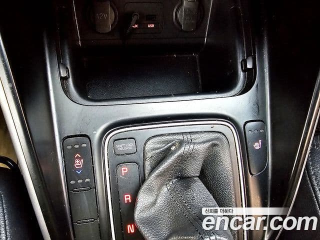 Kia All New Carens Prestige, 2014 15