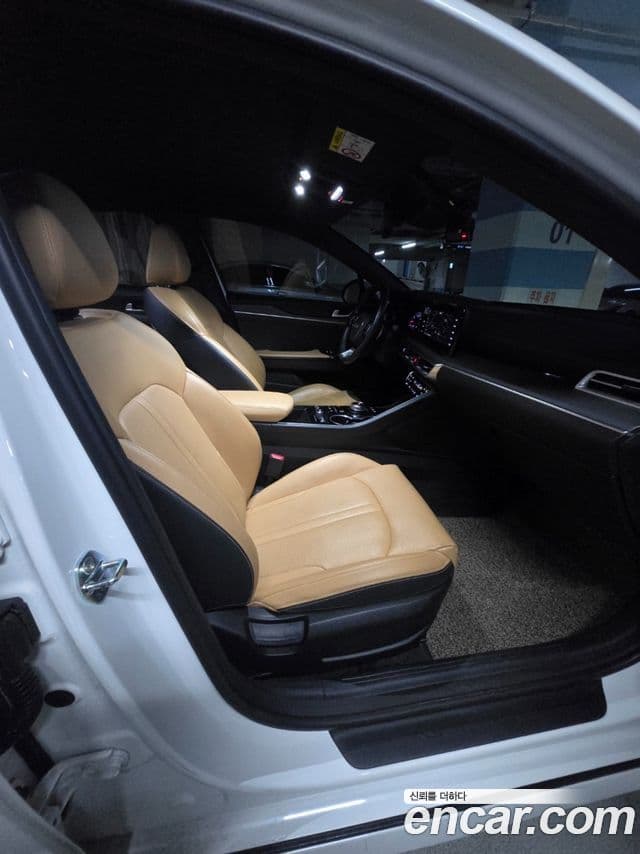 Kia K5 3세대 Prestige, 2022 11