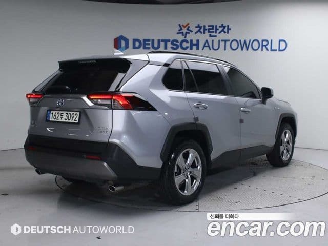 Toyota RAV4 5세대, 2021 2