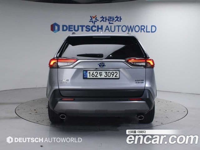 Toyota RAV4 5세대, 2021 4