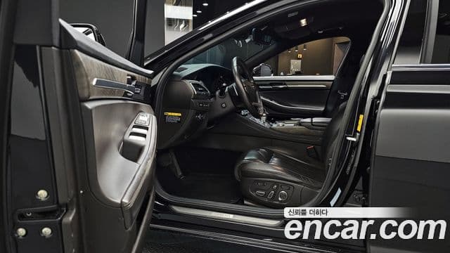 Genesis G90 Premium Luxury, 2019 10