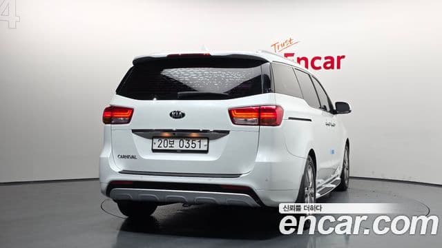 Kia All New Carnival Noblesse, 2017 4