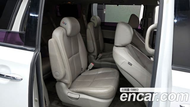 Kia All New Carnival Noblesse, 2017 12