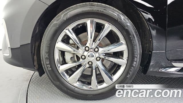 Kia The / новый New Carnival Prestige, 2019 все фото