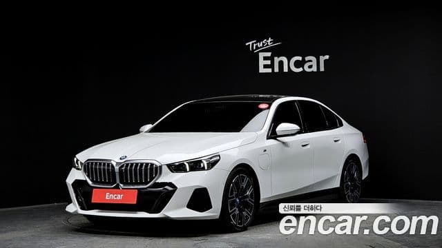 BMW 5시리즈 (G60) 530e xDrive M Sport, 2025 1