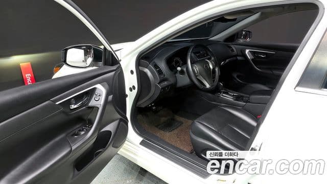 Nissan 알티마 L33, 2017 10