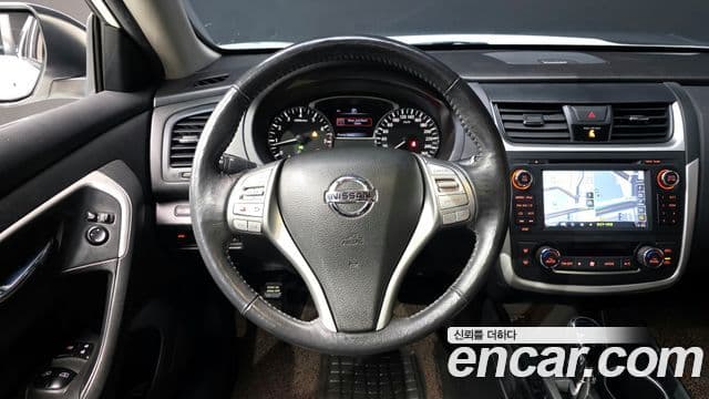 Nissan 알티마 L33, 2017 13