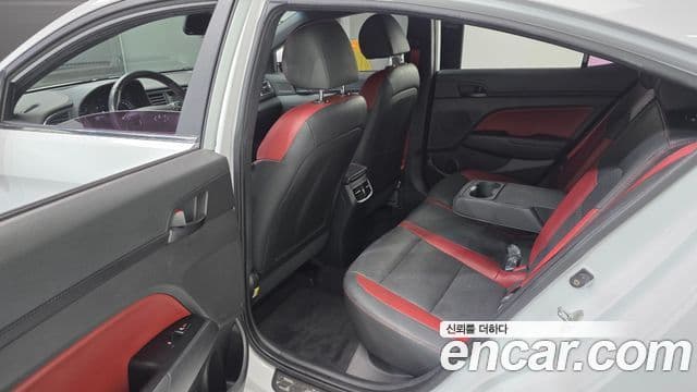 Hyundai Avante AD 1.6 турбо Sport, 2017 11