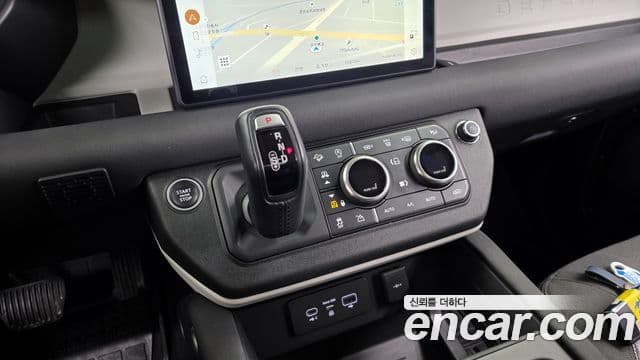 Land Rover Defender (L663) 110 D240 SE, 2020 9