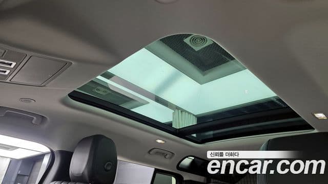 Land Rover Defender (L663) 110 D240 SE, 2020 18