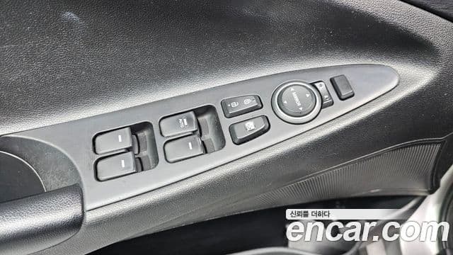 Hyundai Sonata The / новый 브릴리언트 Style, 2013 17