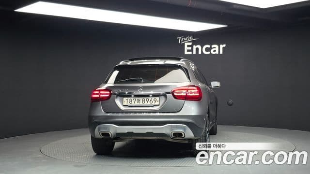 Mercedes-Benz GLA-класс X156 Premium, 2018 4