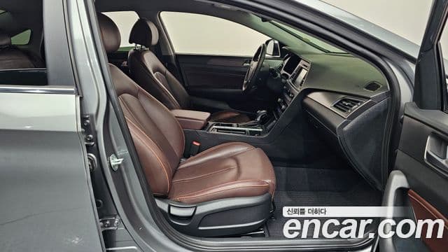 Hyundai LF Sonata 2.0 Care Plus, 2017 11
