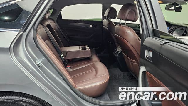 Hyundai LF Sonata 2.0 Care Plus, 2017 12