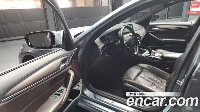BMW 5시리즈 (G30) 530i xDrive M Sport Plus, 2018 10