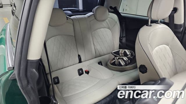 Mini Cooper S 3세대, 2023 12