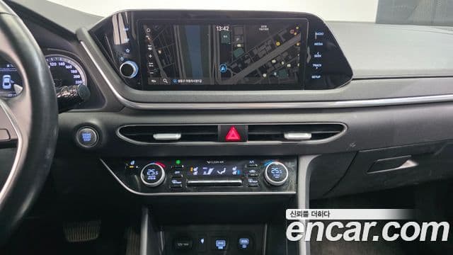 Hyundai Sonata (DN8) Premium Family, 2020 14